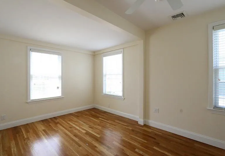 38 Medford St — Photo 4