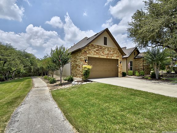3rd image of 4530 Amorosa Way