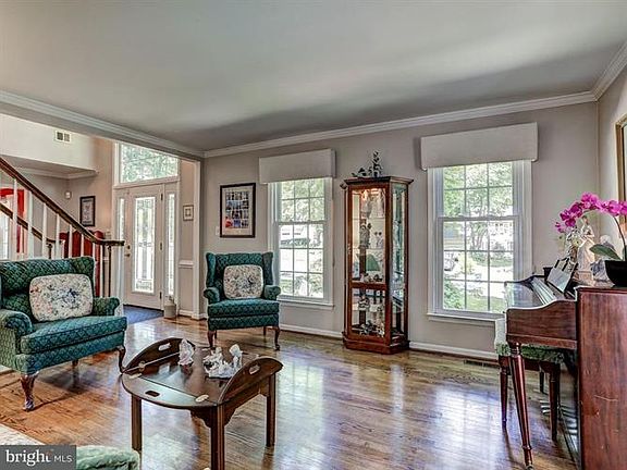 5th image of 13008 Montpelier Ct