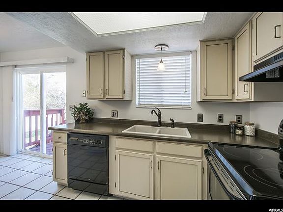 4th image of 4978 W Parr Dr