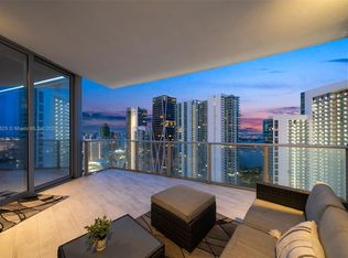 Paramount Miami Worldcent, Miami, FL 33132