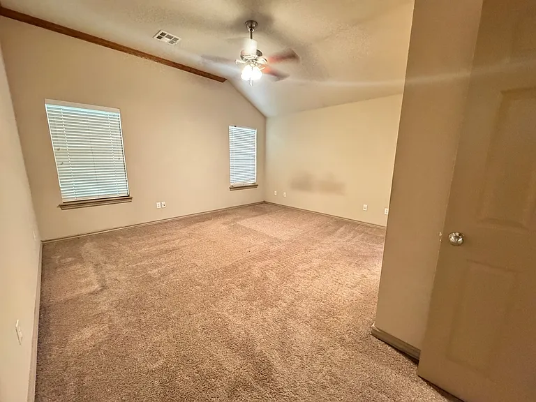 1424 Teakwood Dr — Photo 13