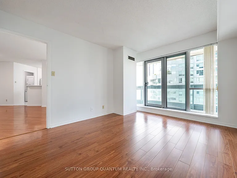 10 Yonge St #2113 — Photo 12