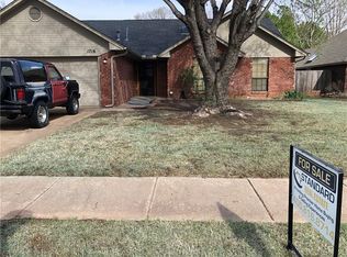 1716 Magnolia Ln, Edmond, OK 73013