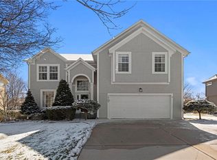 19705 W 97th St, Lenexa, KS 66220