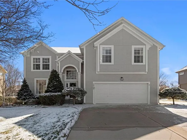 19705 W 97th St, Lenexa, KS 66220