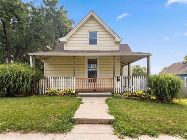 423 N Missouri St, Liberty, MO 64068