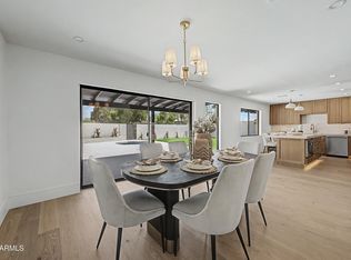 8008 E WHITTON Avenue, Scottsdale, AZ 85251