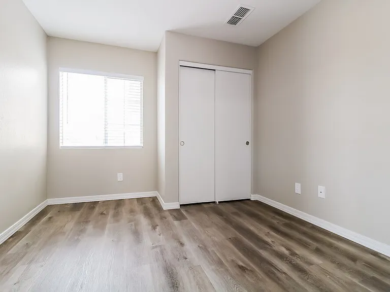 12234 N 121st Ln — Photo 12