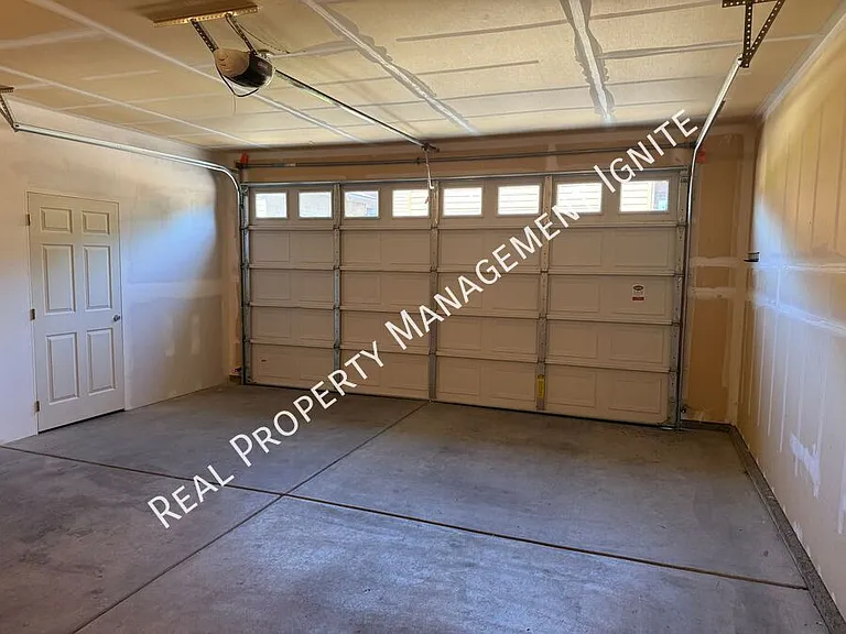 61203 Snowbrush Dr — Photo 14