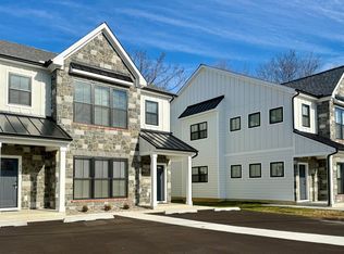 11 Arbutus Ave, New Castle, DE 19720
