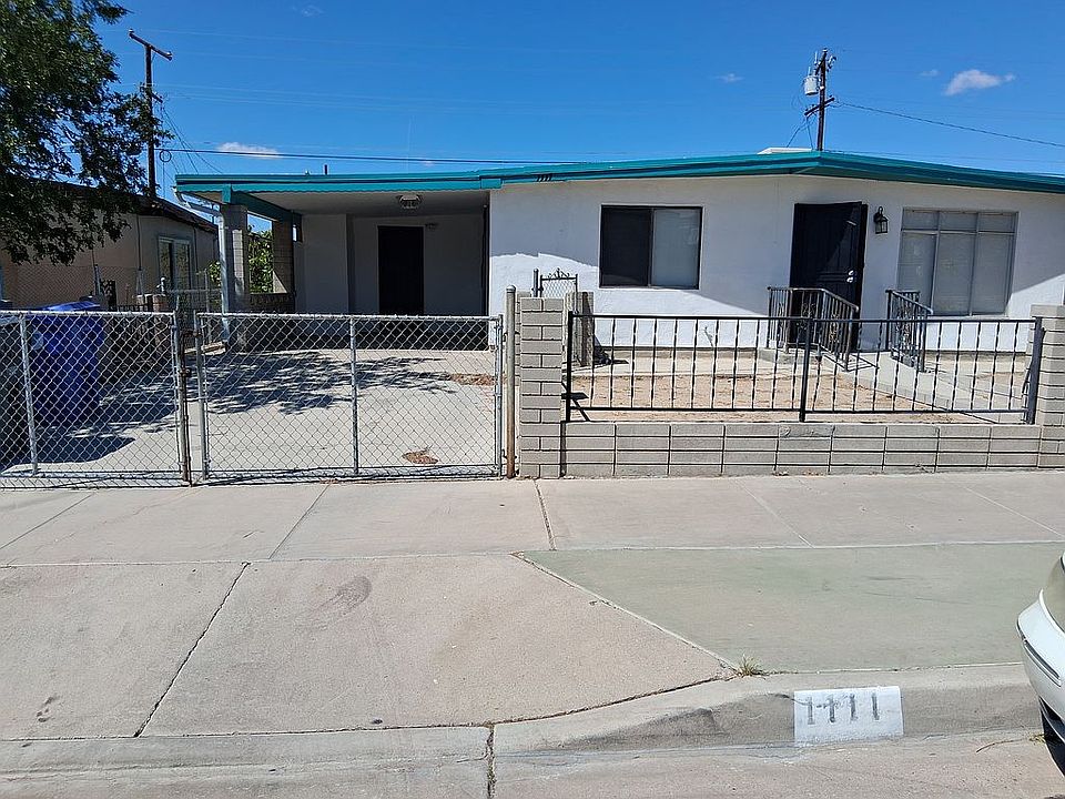 1st image of 1111 E Taos Dr