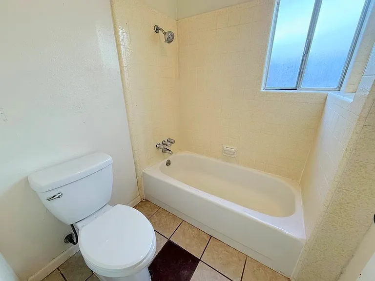 455 Columbia Ave — Photo 15