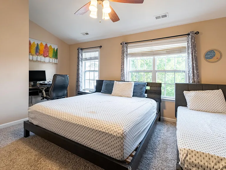 115 Hilda Grace Ln — Photo 12