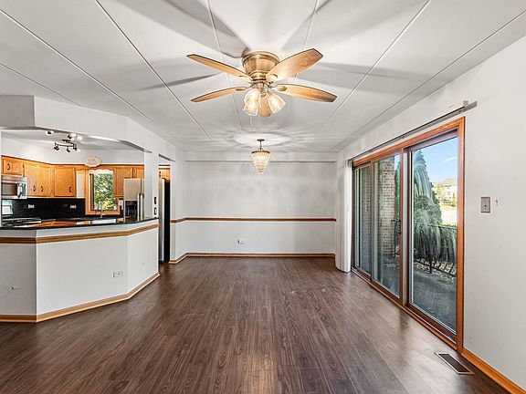 5th image of 9965 El Cameno Real Dr APT 1W
