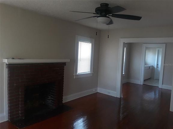2nd image of 709 Lakehurst St