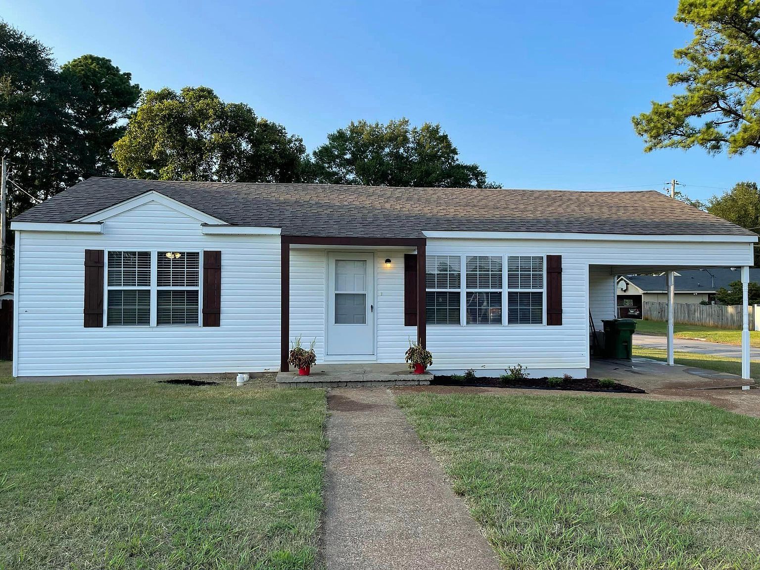 1115 3rd St, Tuscumbia, AL 35674 Zillow