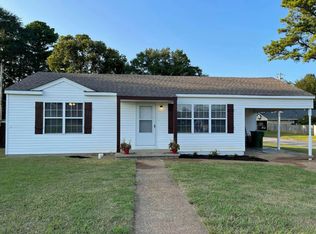1115 3rd St, Tuscumbia, AL 35674