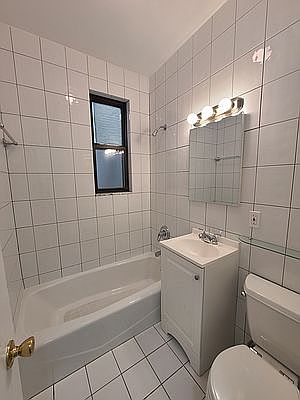 4th image of 30-70 37th St #1R