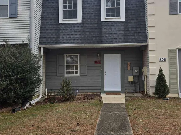 806 Woodcrest Dr, Dover, DE 19904