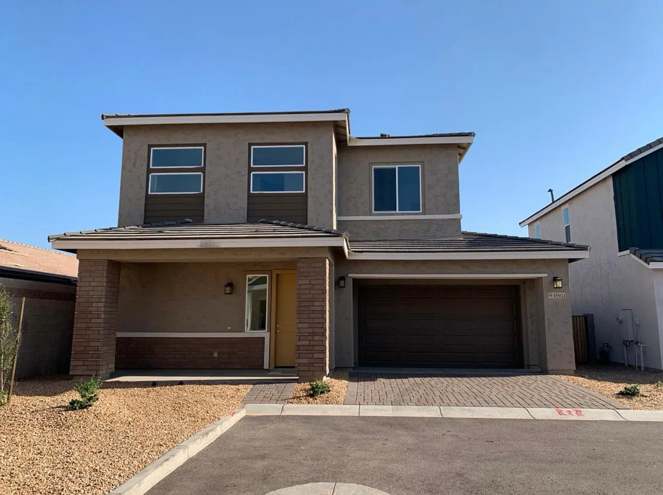 3 bed, 2.5 bath, 1986 sqft, $2,345 — Photo 2