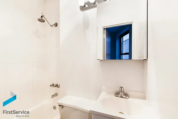 Rented by FirstService Realty (legacy) | media 34