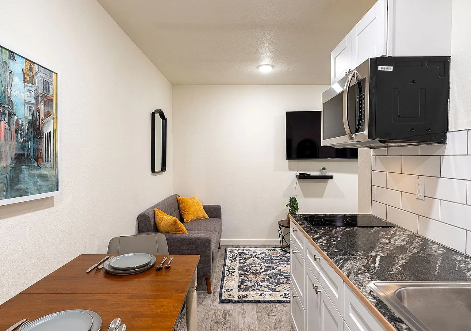 Easy Street Townhomes — Photo 3