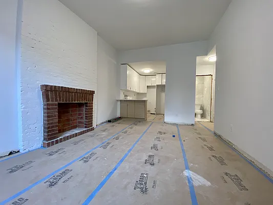 Rented by Bohemia Realty Group | media 8