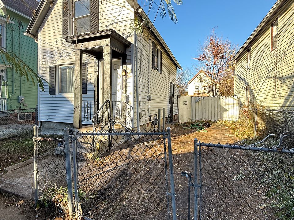 1st image of 195 Starr St