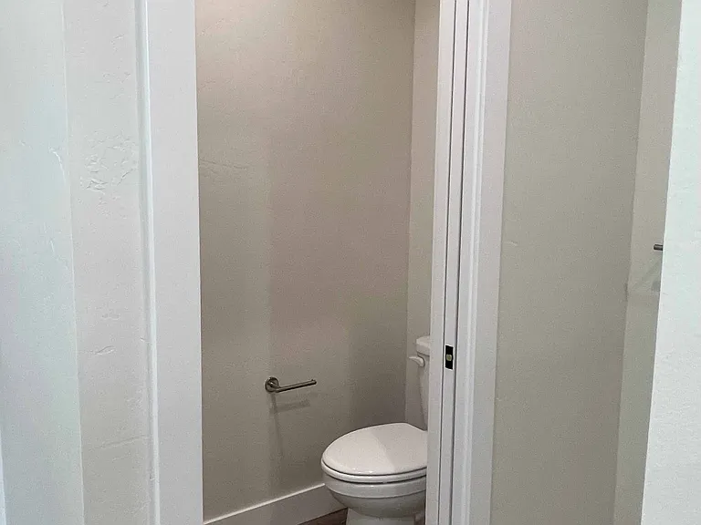 403 Alabama St #B — Photo 9