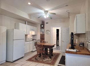260 Maple Ave #1, Uncasville, CT 06382