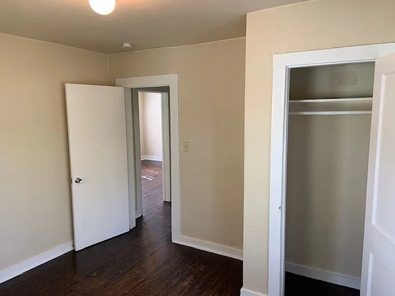 515 Lincolnshire Dr — Photo 9