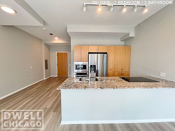 5th image of 200 E Illinois St APT 3007