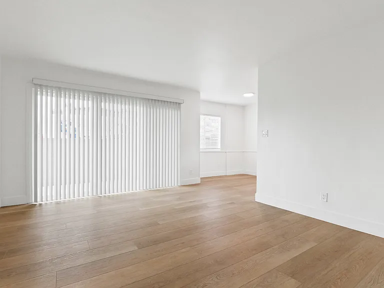 343 Palos Verdes — Photo 9