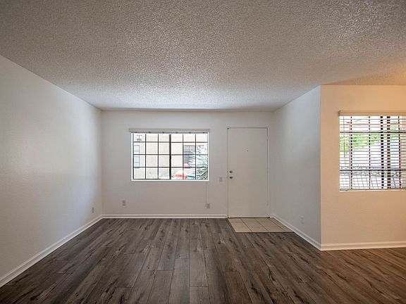 4th image of 11225 Huston St APT 101