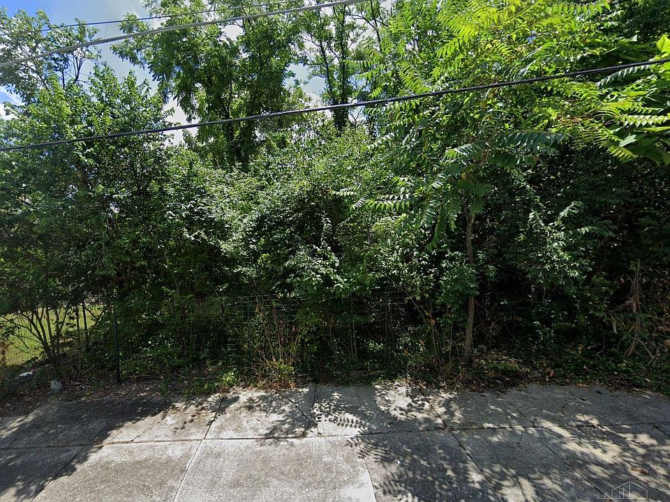 2nd image of 265 Renner St
