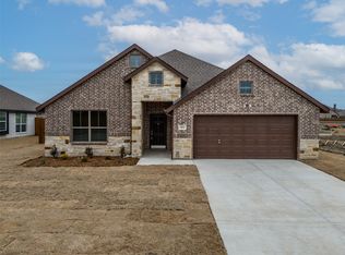 302 Pennington Rd, Nevada, TX 75173