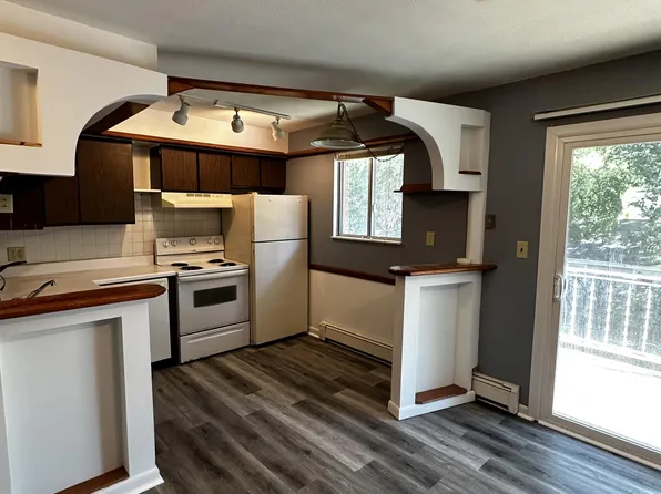 525 West Cook Street, 525 W Cook St, Springfield, IL 62704