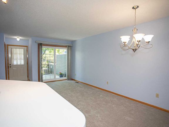 5th image of 1855 Donegal Dr APT 4