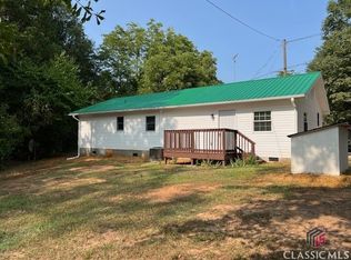 111 Lee Dr, Hull, GA 30646