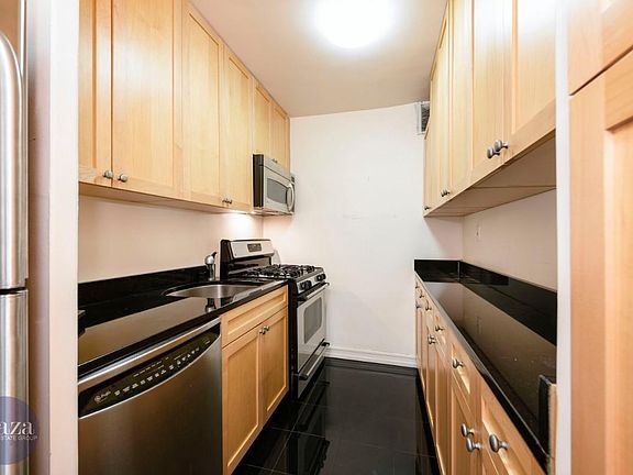 3rd image of 343 E 30th St APT 12K