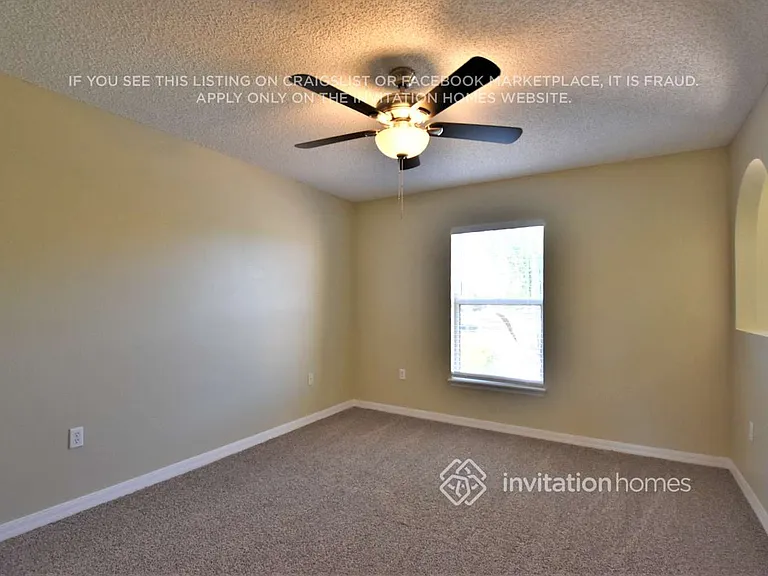 2210 Brookshire Cir — Photo 11