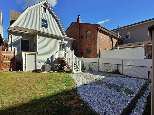 34 Hilliard Avenue image 31 of 33