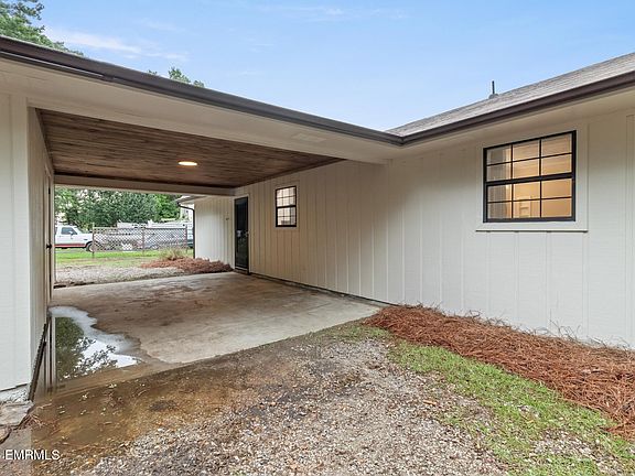 4th image of 3931 Peninsula Dr