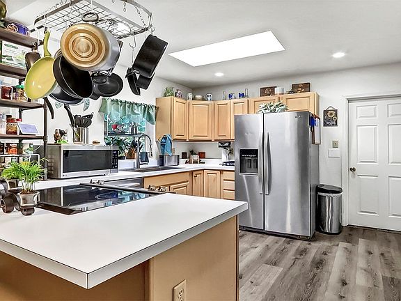 3rd image of 8802 McKinley Avenue