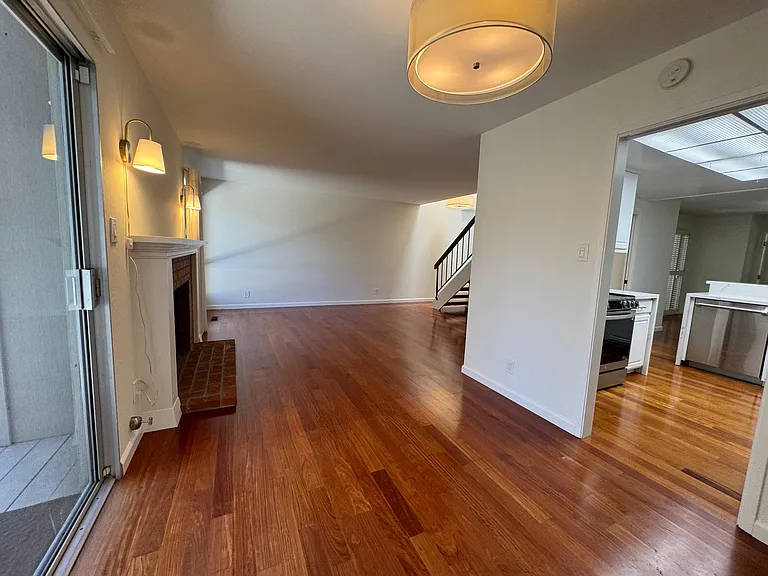 1646 Bayridge Way — Photo 7
