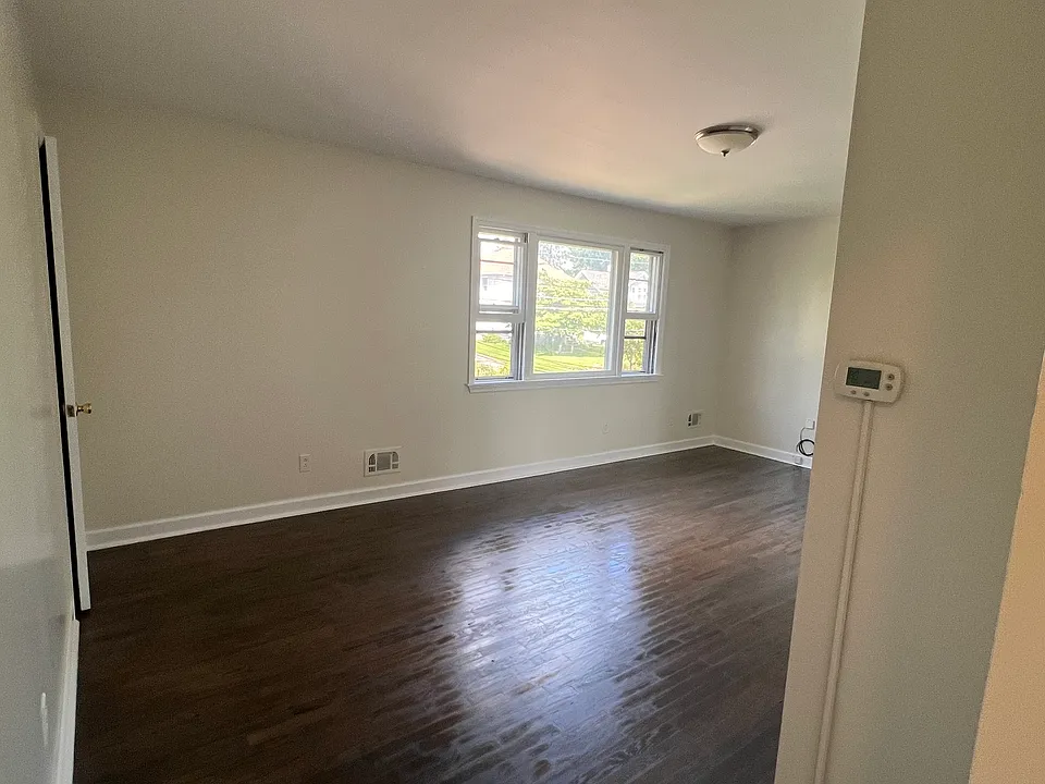 144 W High St