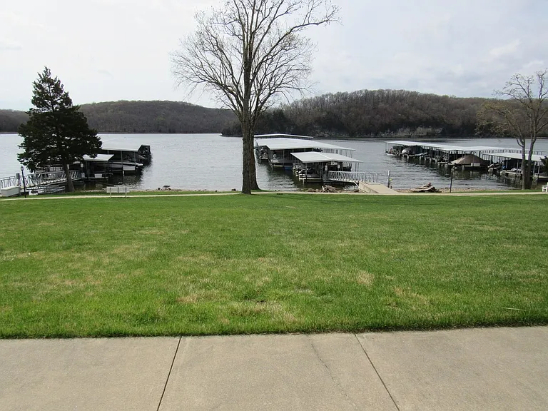 549 Park Place Dr #1E — Photo 25