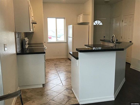 3rd image of 5096 Jacobsen Dr