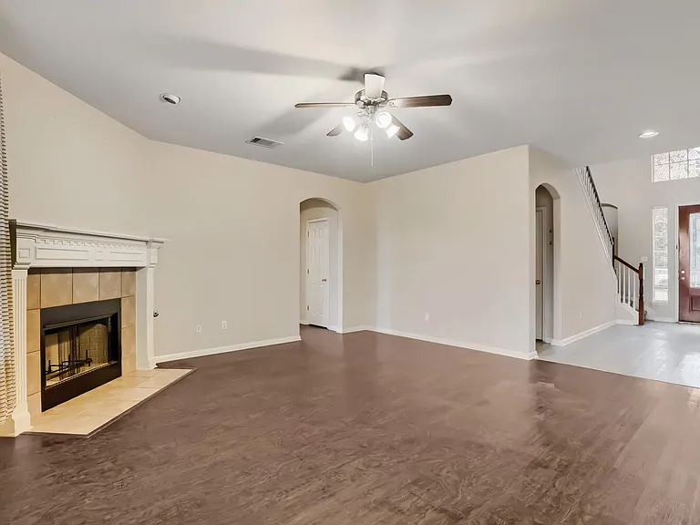 9632 Morgan Creek Dr — Photo 2